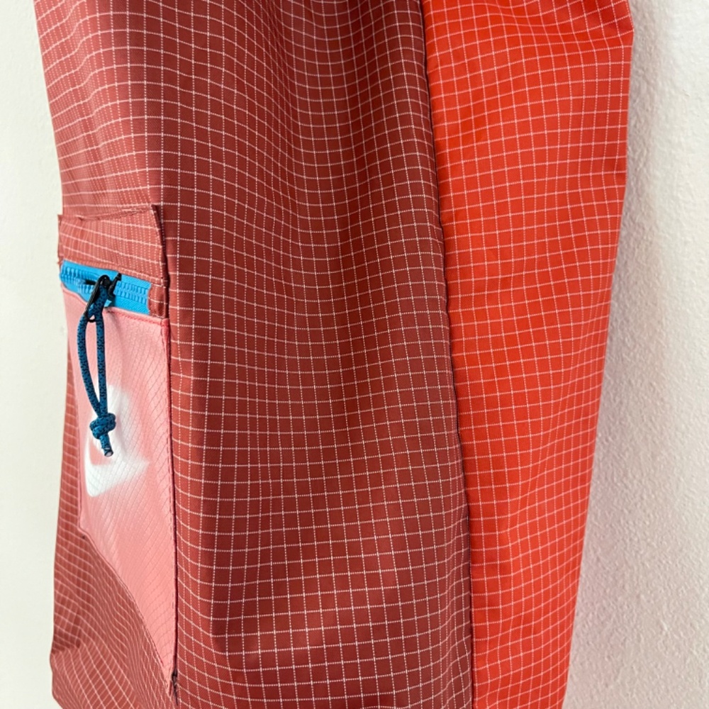 Nike Heritage Red Orange Blue Grid Pattern Drawstring Sports Tote Gym Bag Purse - Picture 4 of 6